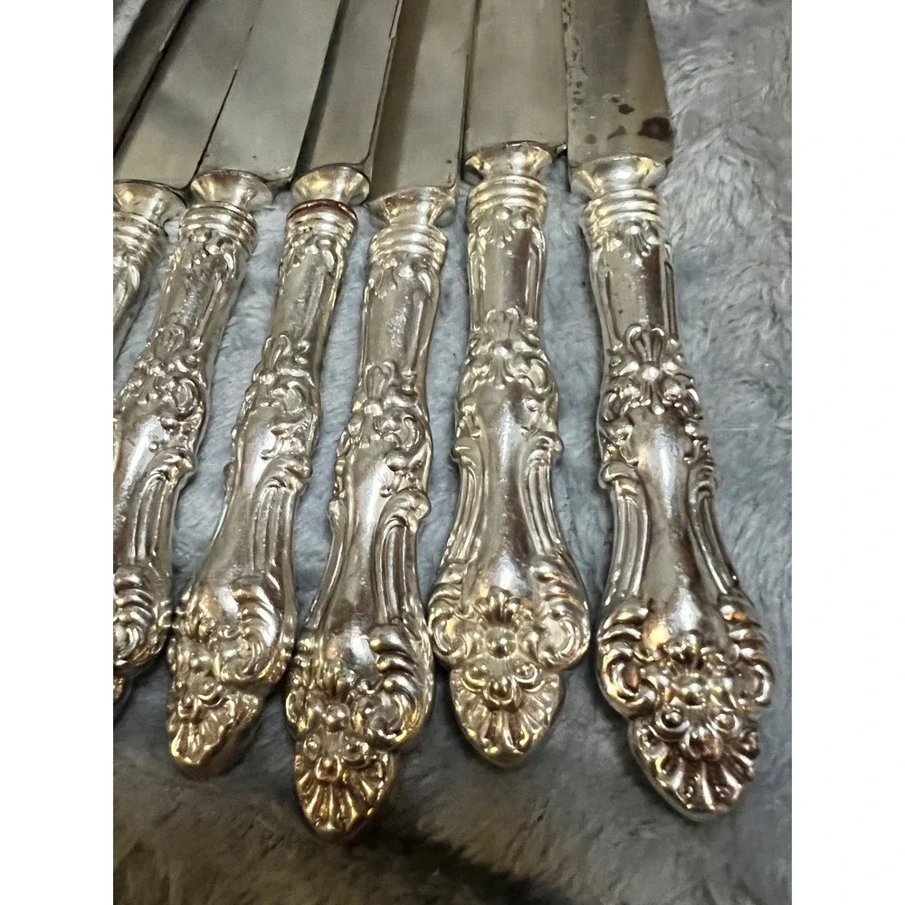 Wm A Rogers‎ Silverplate Dinner Knives Set of 14 Ornate Floral Vintage 1940s-50s